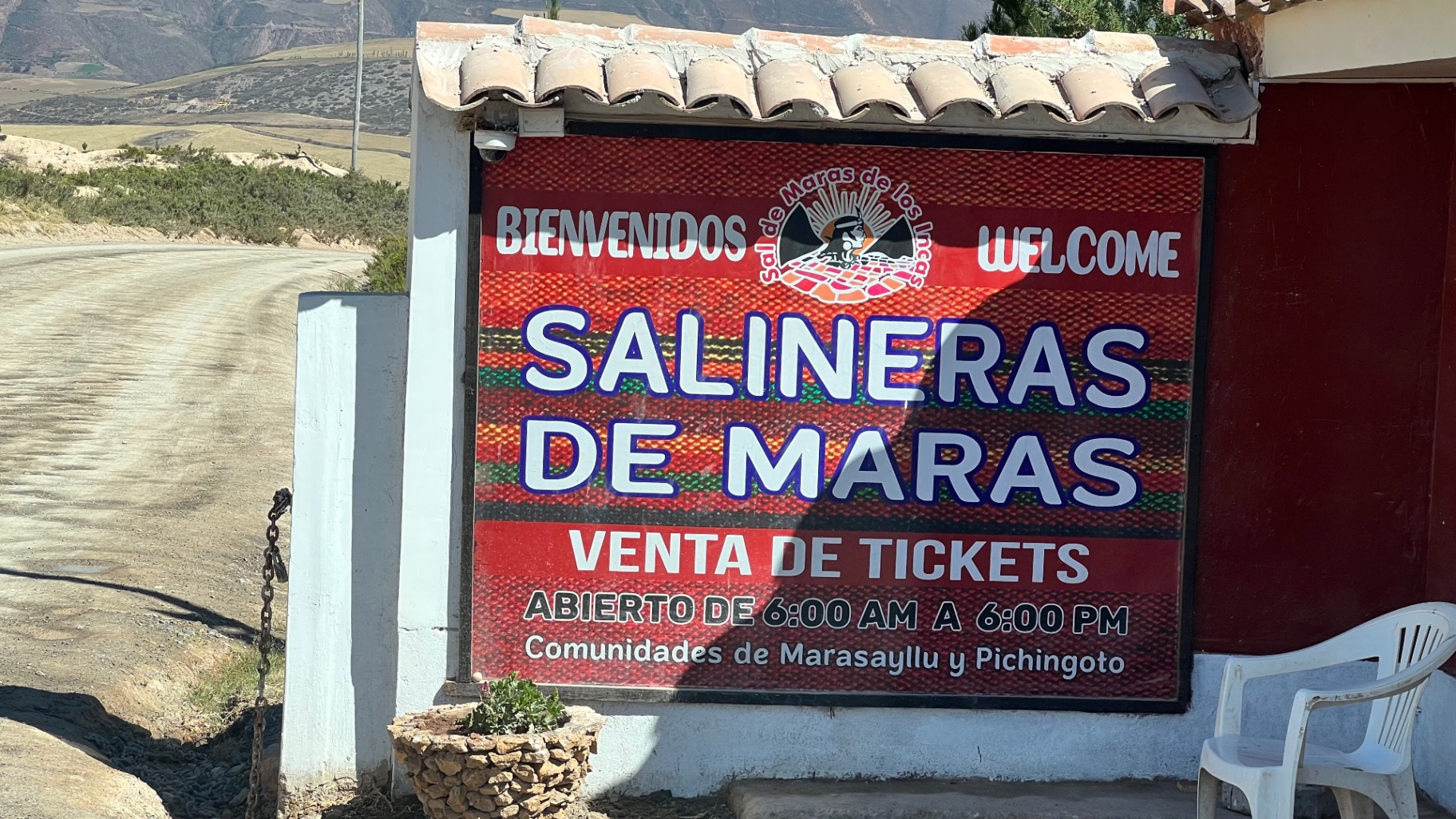 Roadside sign for the Salineras de Maras salt mines